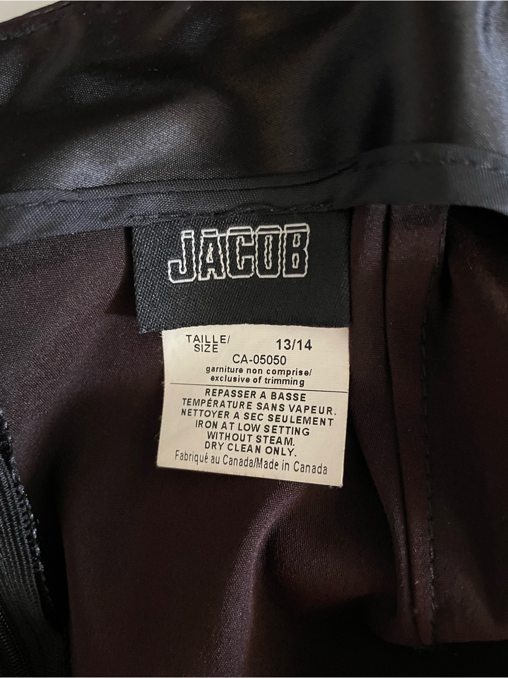 Jacob Black Satin Pencil Skirt with Back Vent - Picture 9 of 10